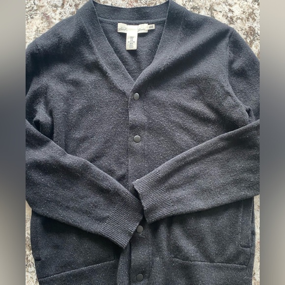 Men’s black wool snap button sweater. - Picture 3 of 6